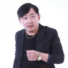 李栋